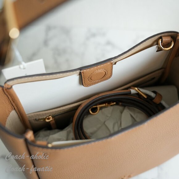 NWT Tory Burch Thea Small Slouchy Shoulder Bag 170244 in Tiramisu - Picture 8 of 10